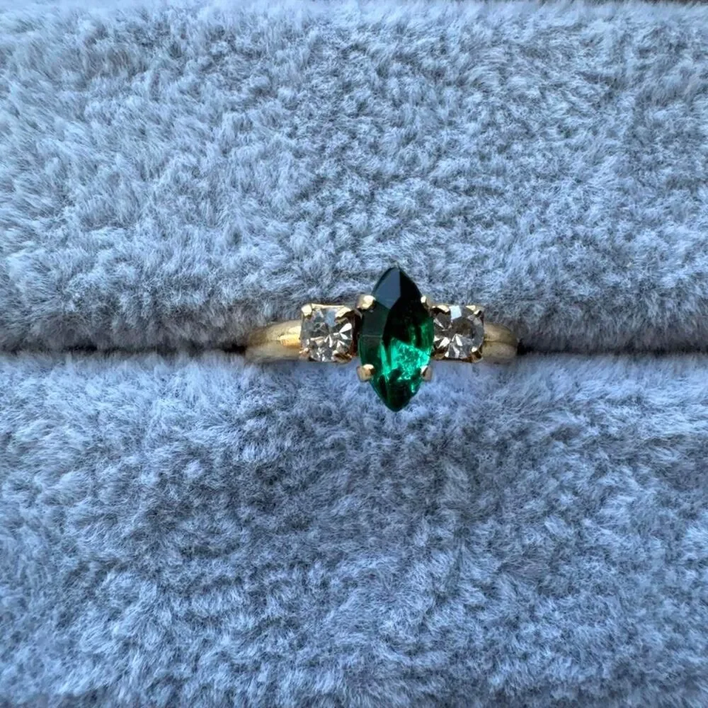 Unbranded Women's Gold and Green Jewellery